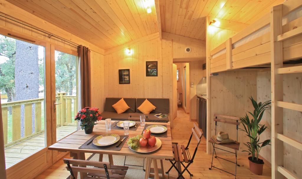 Albirondack Camping Lodge & Spa Kamer foto