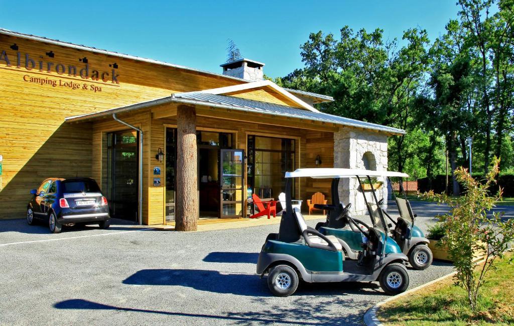 Albirondack Camping Lodge & Spa Buitenkant foto