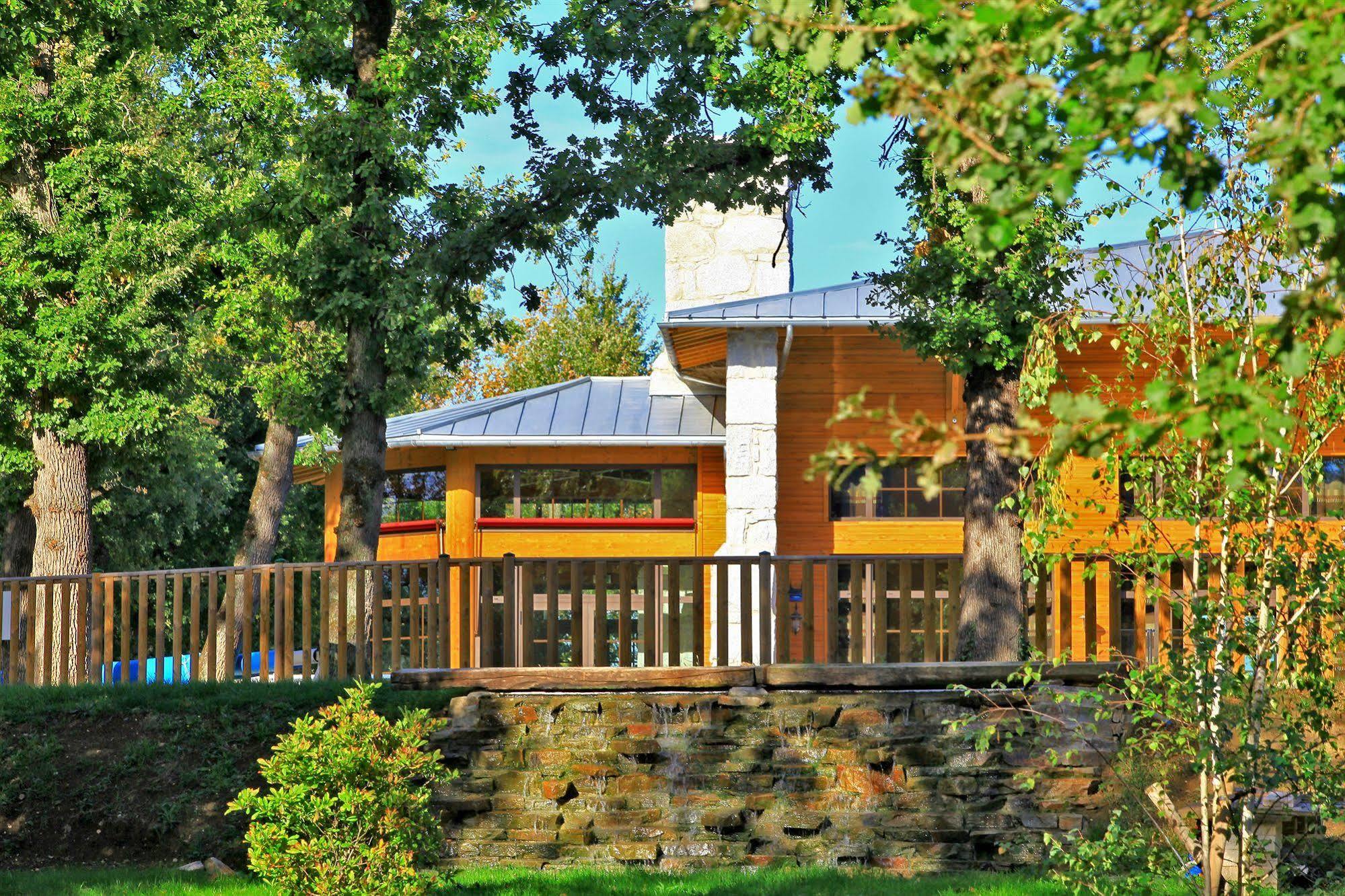 Albirondack Camping Lodge & Spa Buitenkant foto