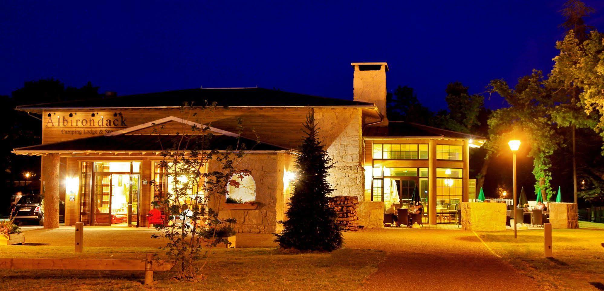 Albirondack Camping Lodge & Spa Buitenkant foto