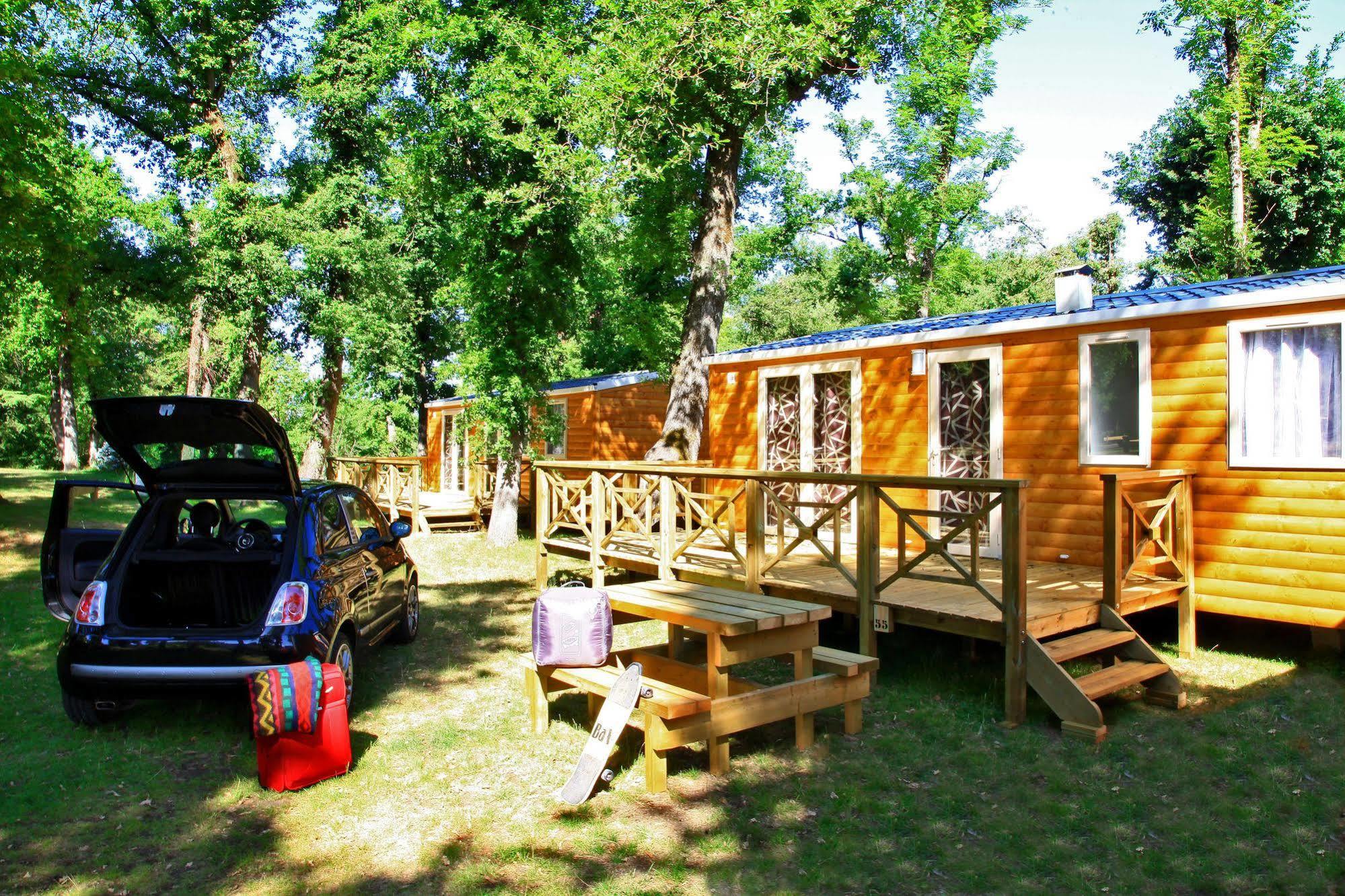 Albirondack Camping Lodge & Spa Buitenkant foto