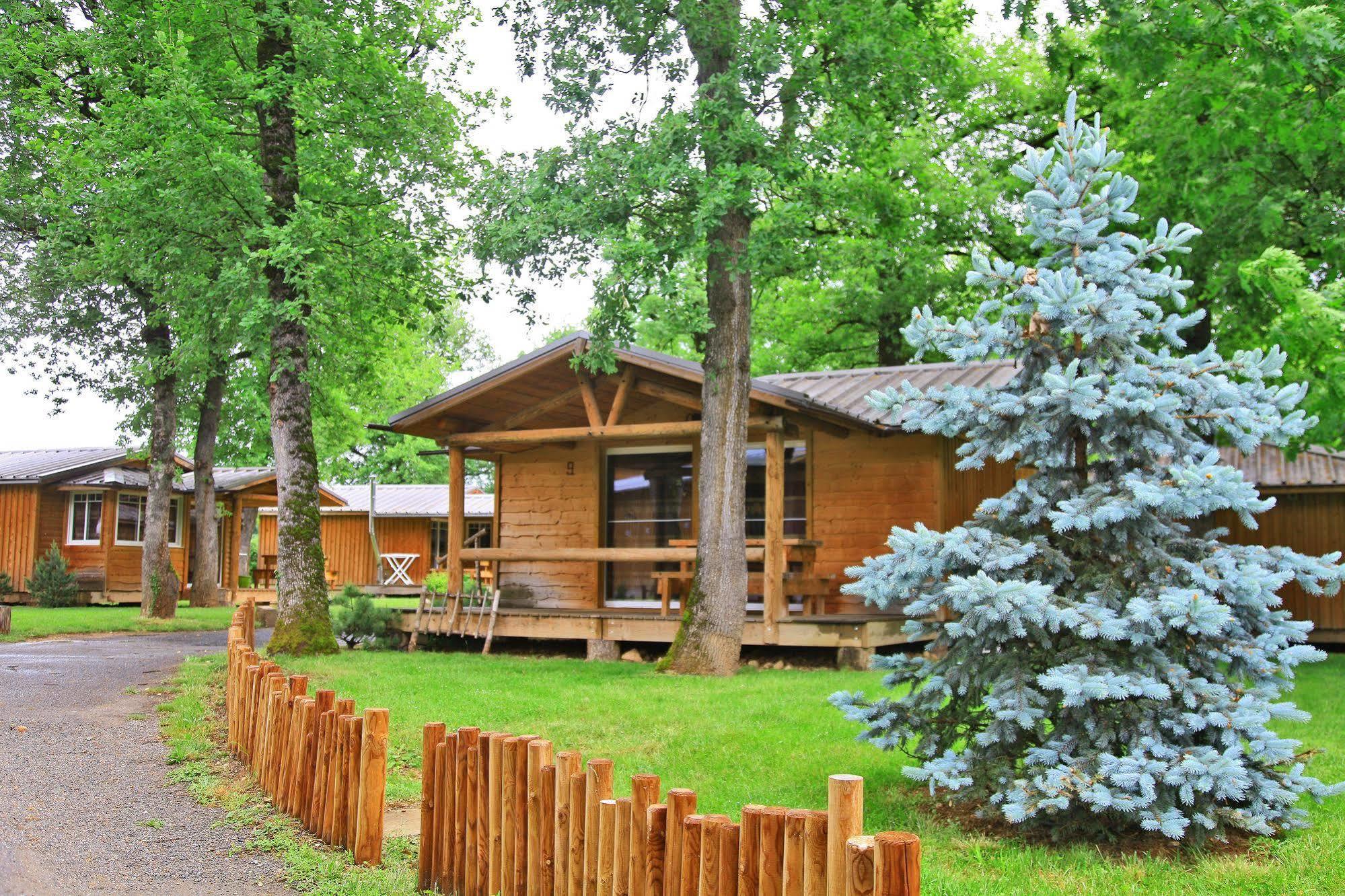 Albirondack Camping Lodge & Spa Buitenkant foto